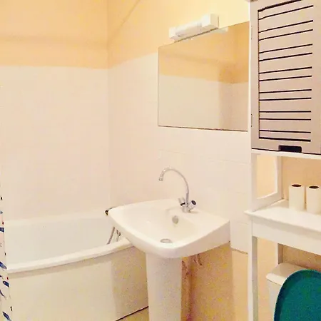 Appartement Avec Parking Prive Proche Tramway